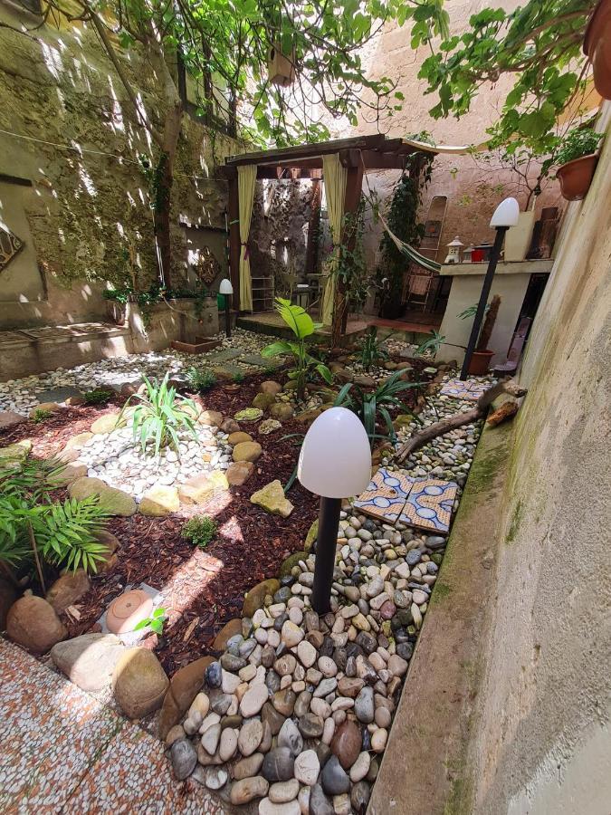Ai Due Cortili Apartment Trapani Luaran gambar