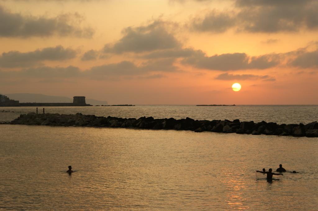 Ai Due Cortili Apartment Trapani Bilik gambar